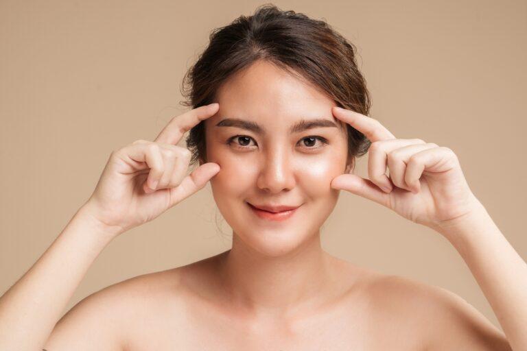 Understanding Brow Ptosis Causes and Non-Surgical Correction Techniques